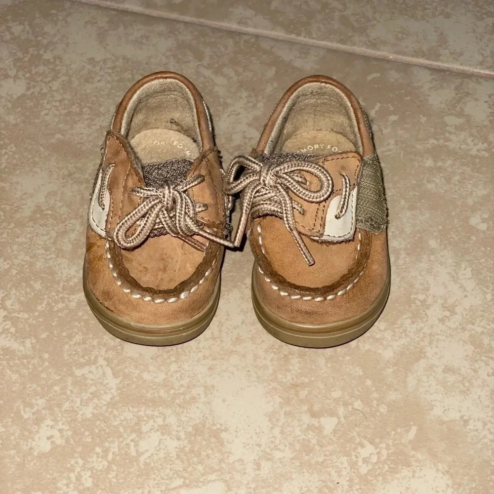 Sperry Baby Tan bluefish Crib jr Boat Shoe 2M
